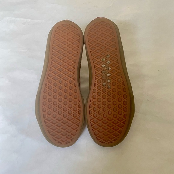 VANS - Picture 6 of 10